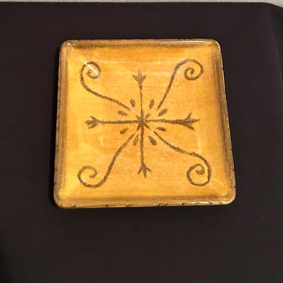 6.75” Clay Art serving plate. - Picture 3 of 7